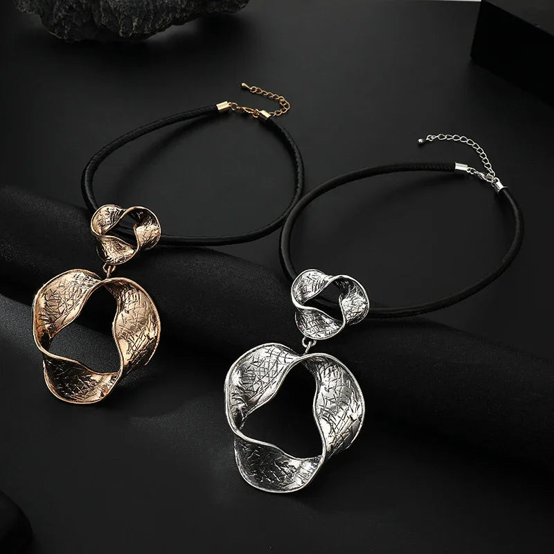 Stylish Gold Pendant Necklace Textured Metal Design Fashion Jewelry for Women