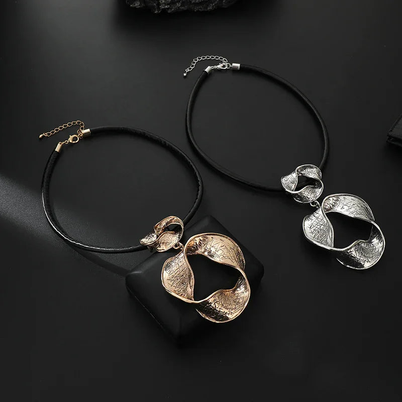 Stylish Gold Pendant Necklace Textured Metal Design Fashion Jewelry for Women