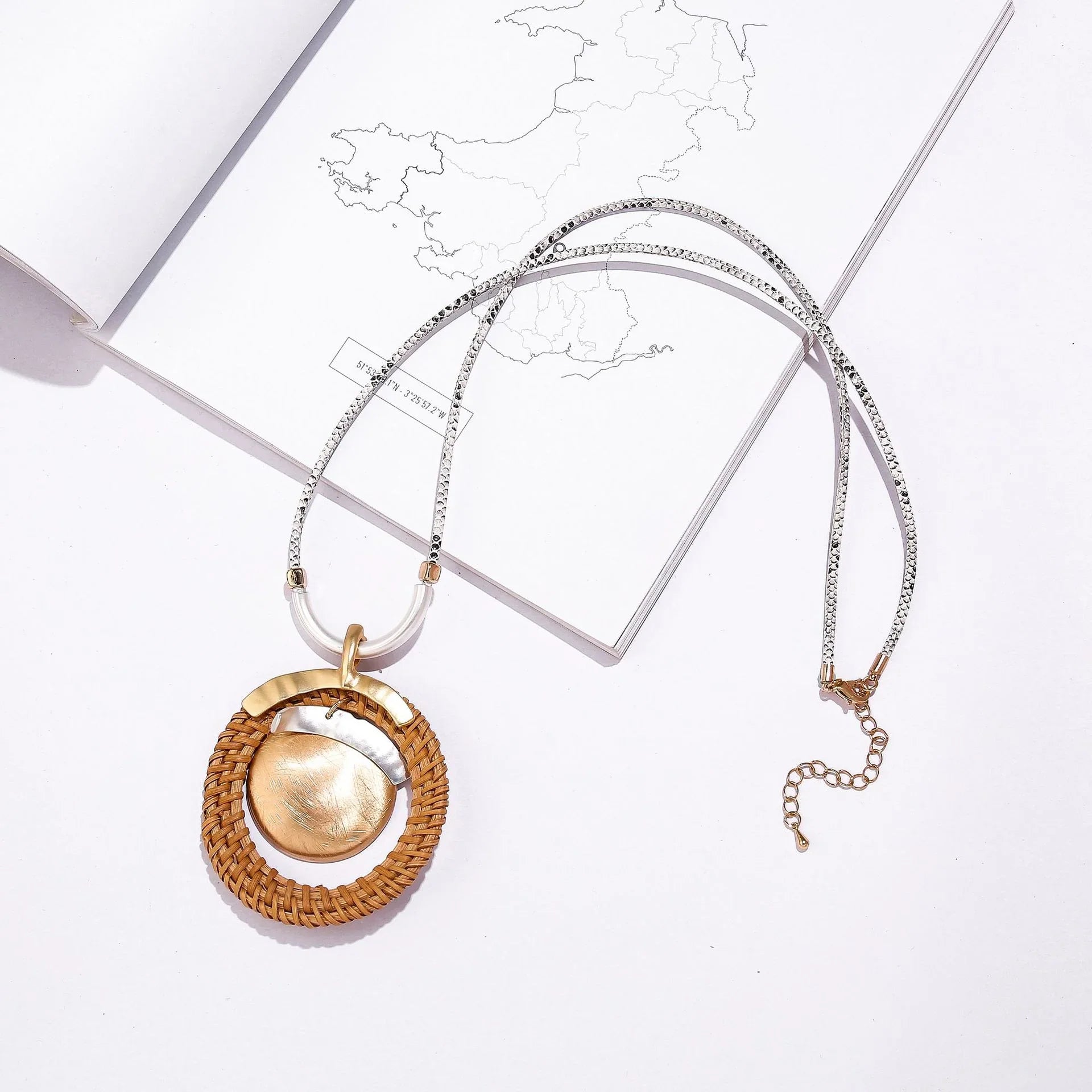Long Chains Collar Necklace Goth Jewelry for Women Vintage Pendants Accessories