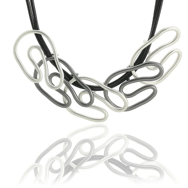 Leather choker Necklace for Women Collar Necklace Disc Necklace