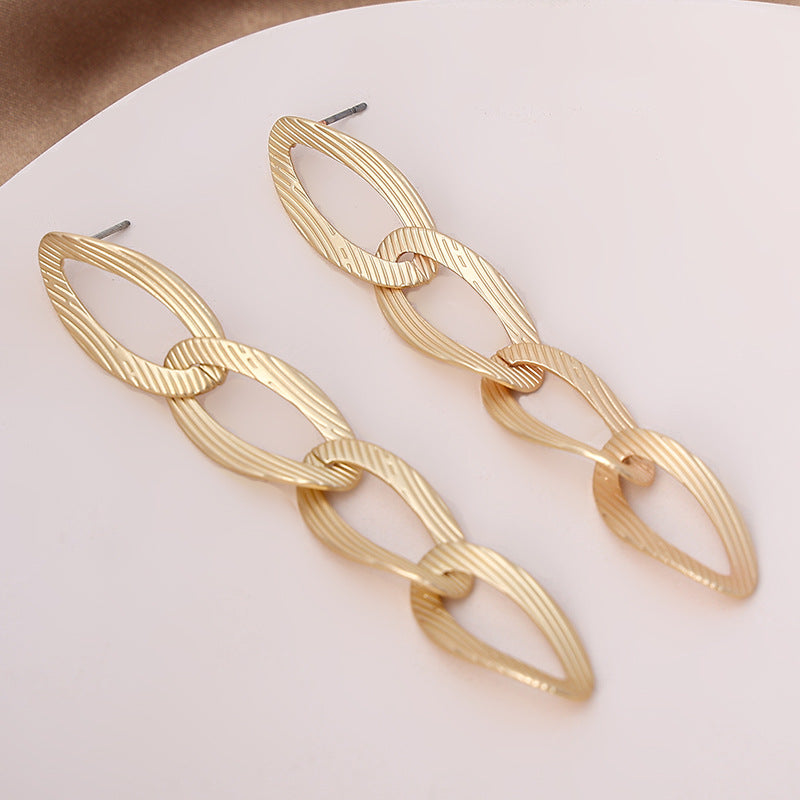 Geometric Twist Design Earrings - Fashionable Irregular Figure Eight Jewelry for Women - CIVIBUY