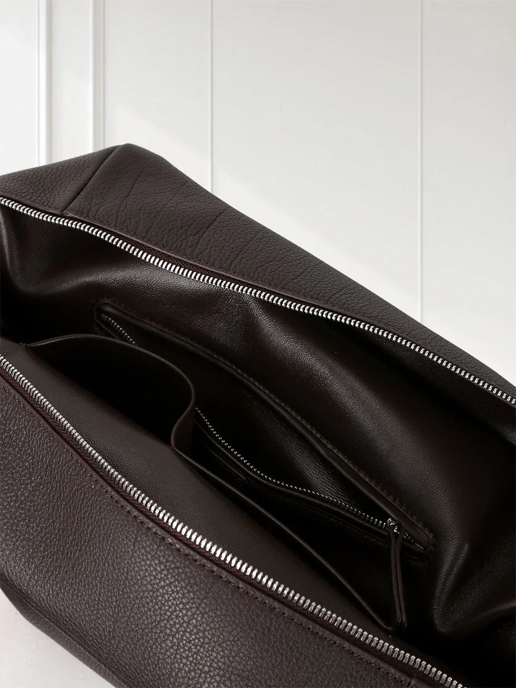 Minimalist Black Leather Tote Bag – Large Capacity Shoulder Purse for Women