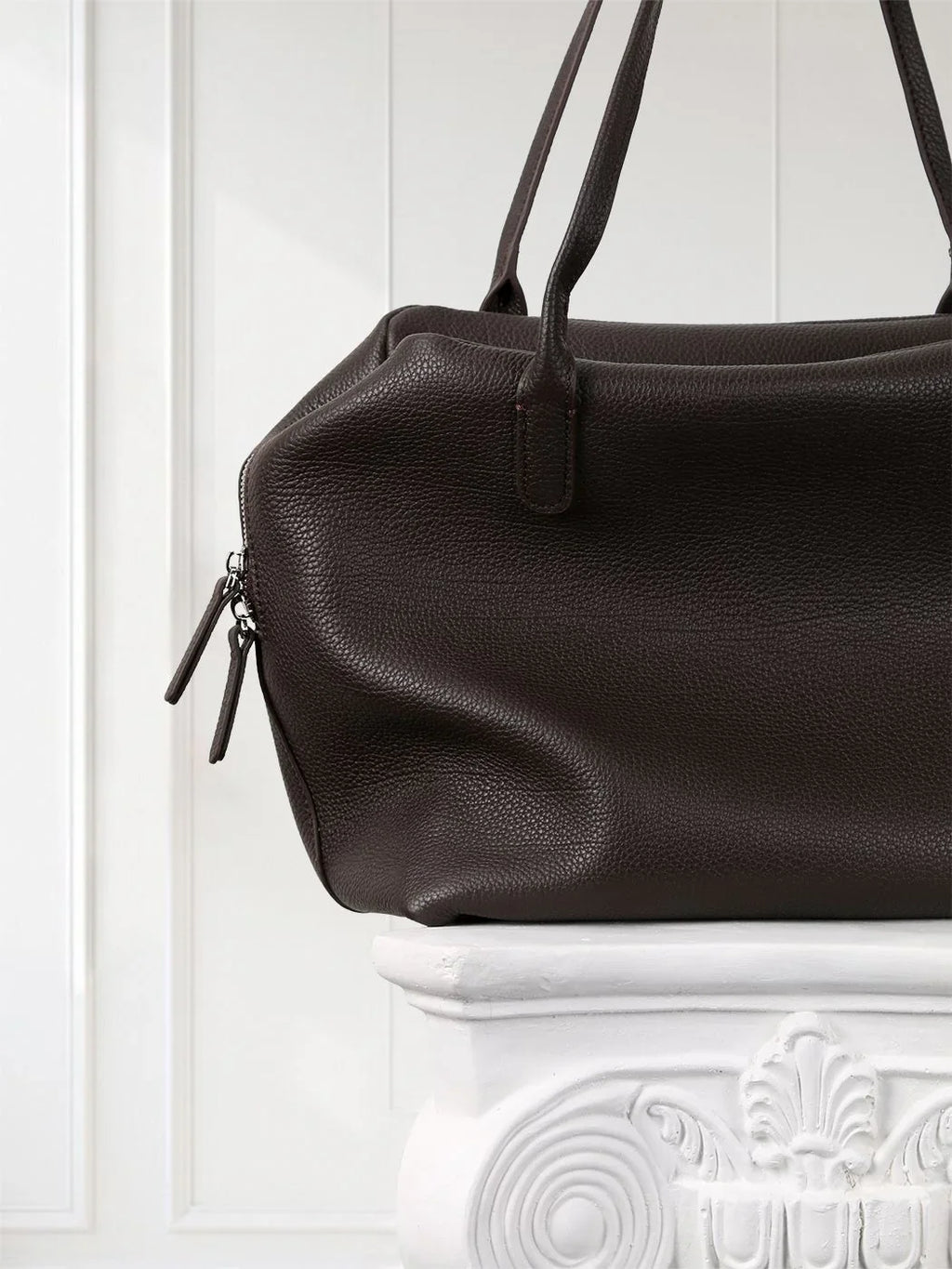 Minimalist Black Leather Tote Bag – Large Capacity Shoulder Purse for Women