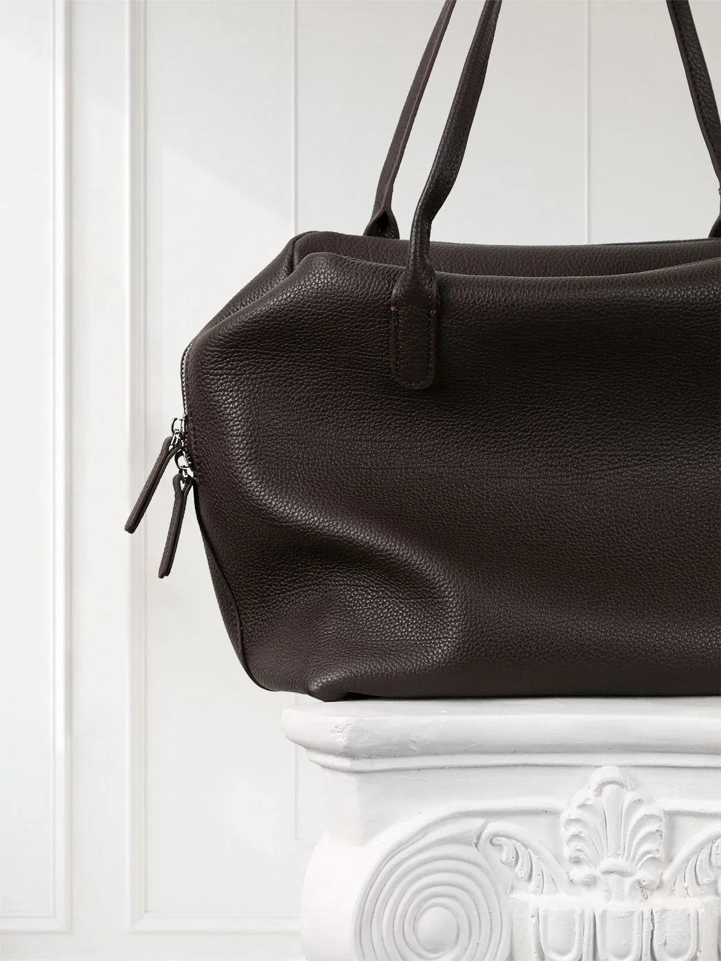 Minimalist Black Leather Tote Bag – Large Capacity Shoulder Purse for Women