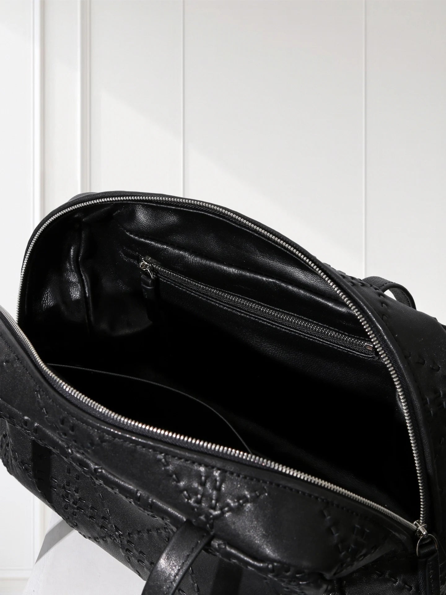 Luxury Handcrafted Bowling-Style Leather Bag – Brown | Everyday Shoulder Tote