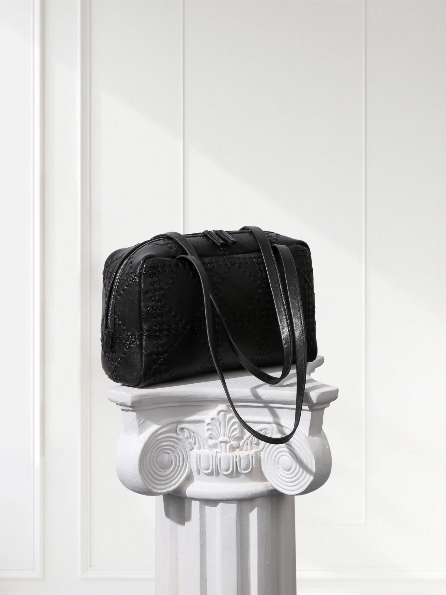 Luxury Handcrafted Bowling-Style Leather Bag – Brown | Everyday Shoulder Tote