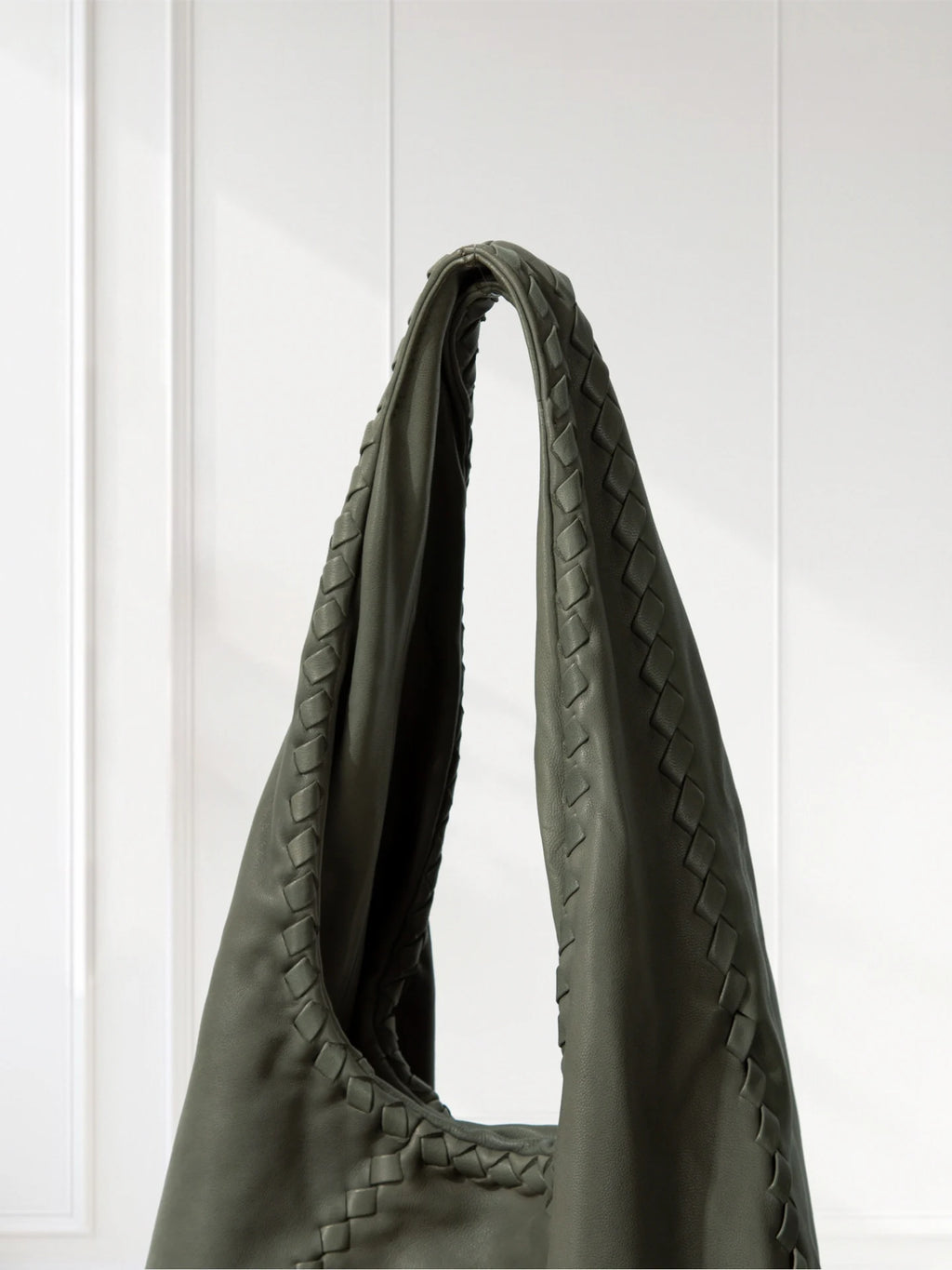 Aniline Lambskin Handwoven Vintage Hobo Bag – Gray Taupe