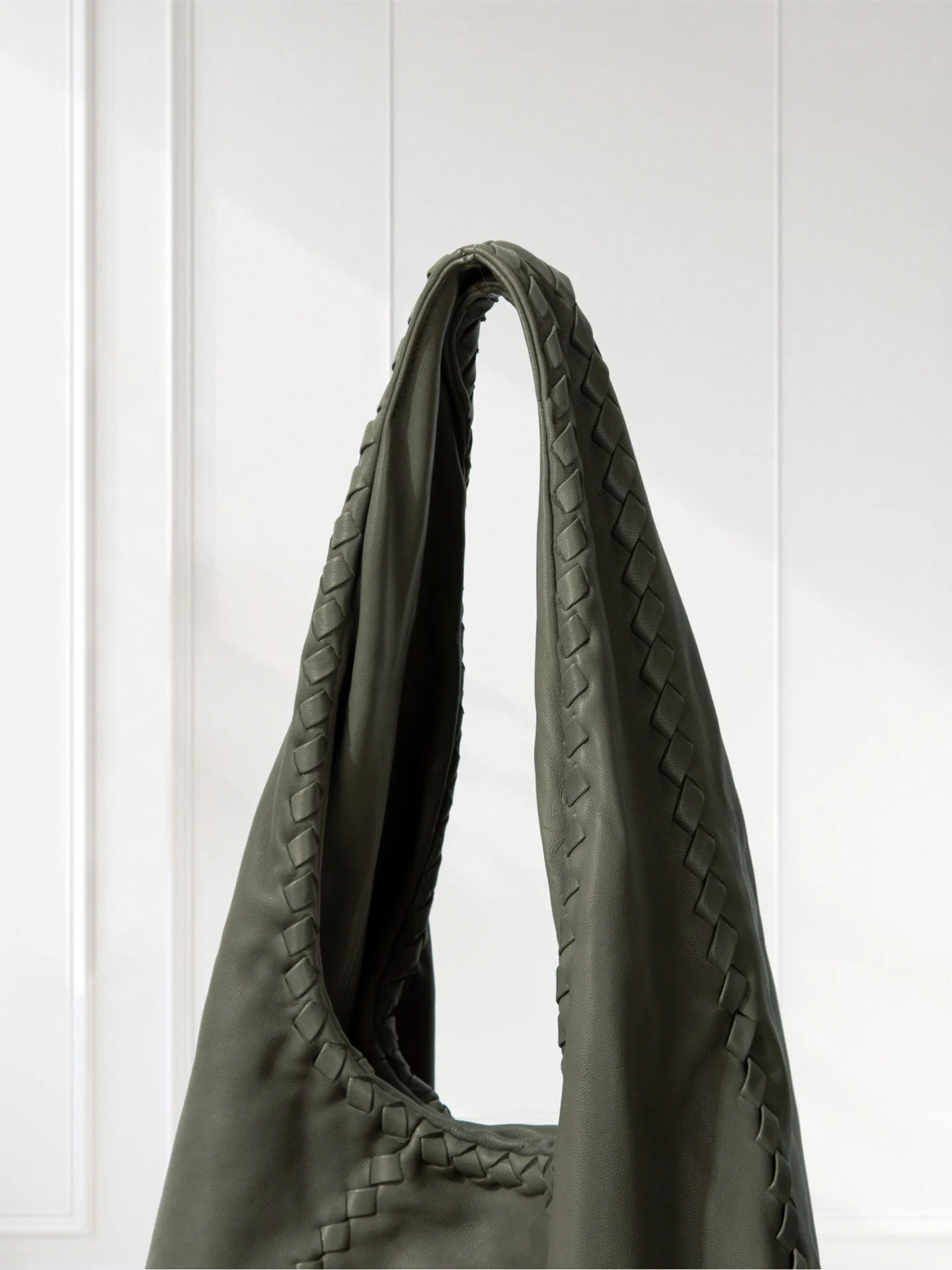 Aniline Lambskin Handwoven Vintage Hobo Bag – Gray Taupe