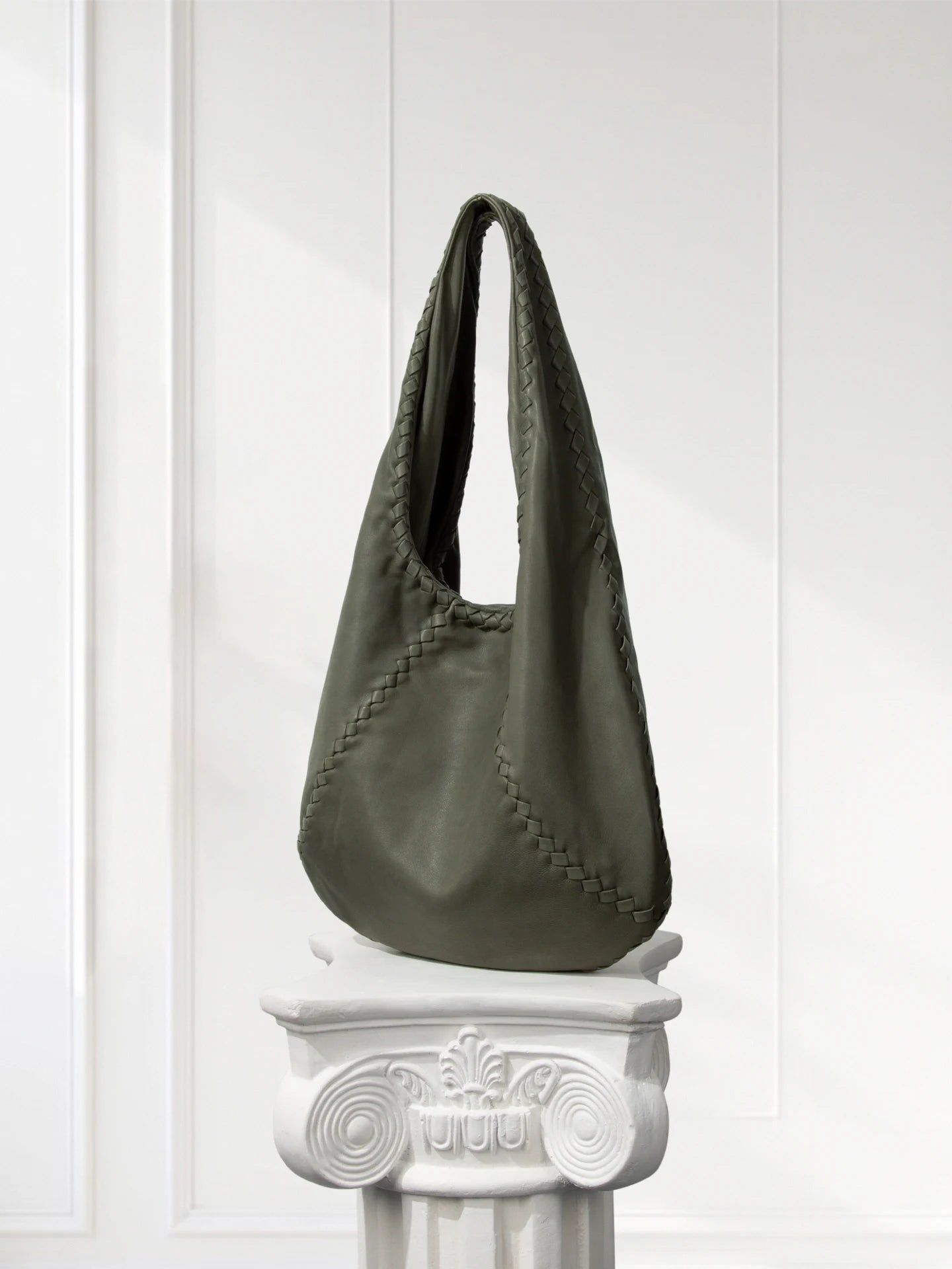 Aniline Lambskin Handwoven Vintage Hobo Bag – Gray Taupe