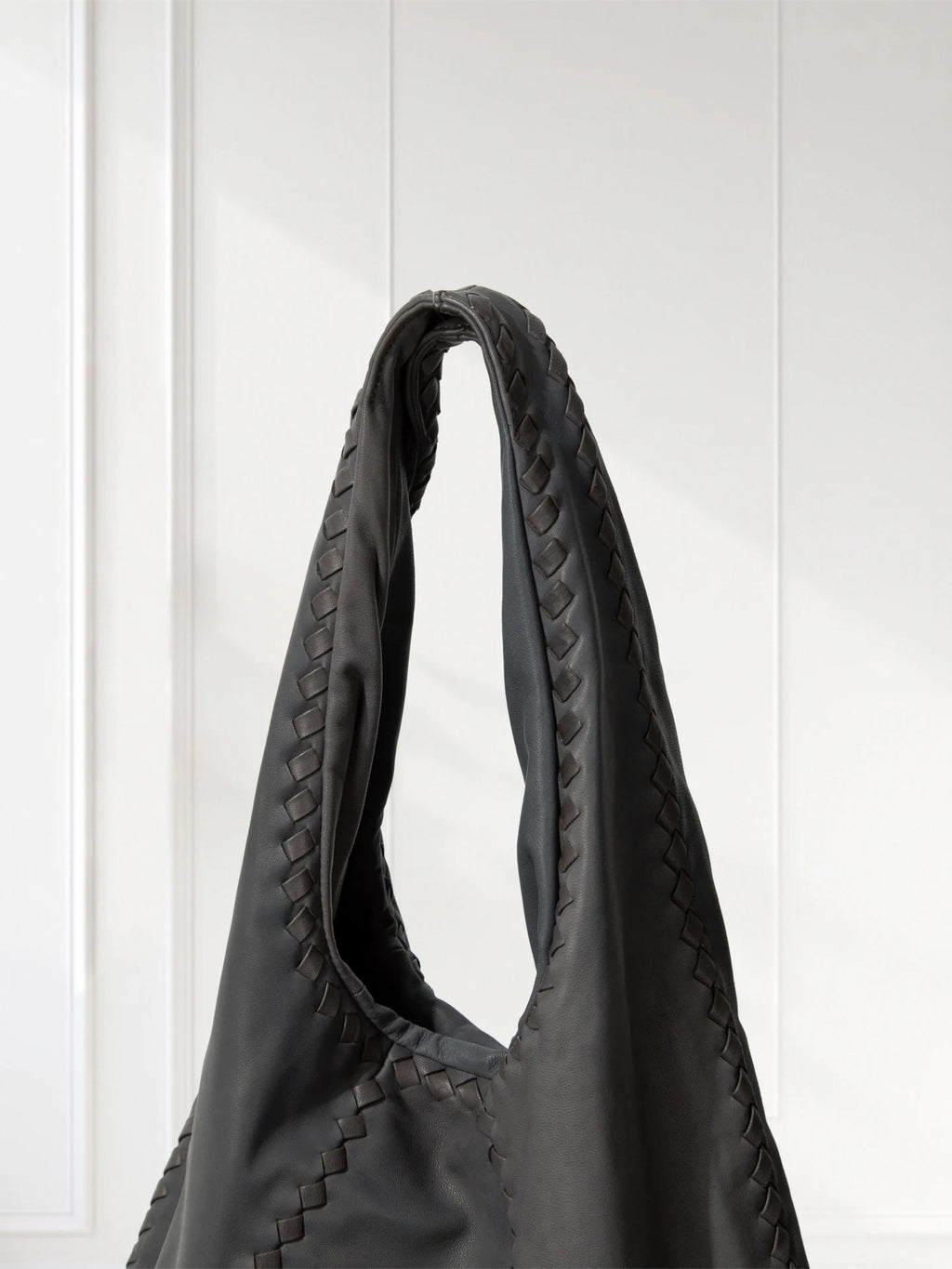 handwoven-vintage-lambskin-hobo-gray-taupe-everyday-shoulder-bag