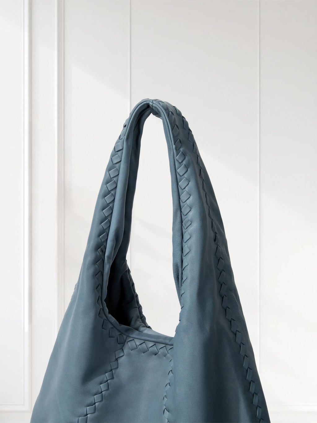 Aniline Lambskin Handwoven Vintage Hobo Bag – Gray Taupe