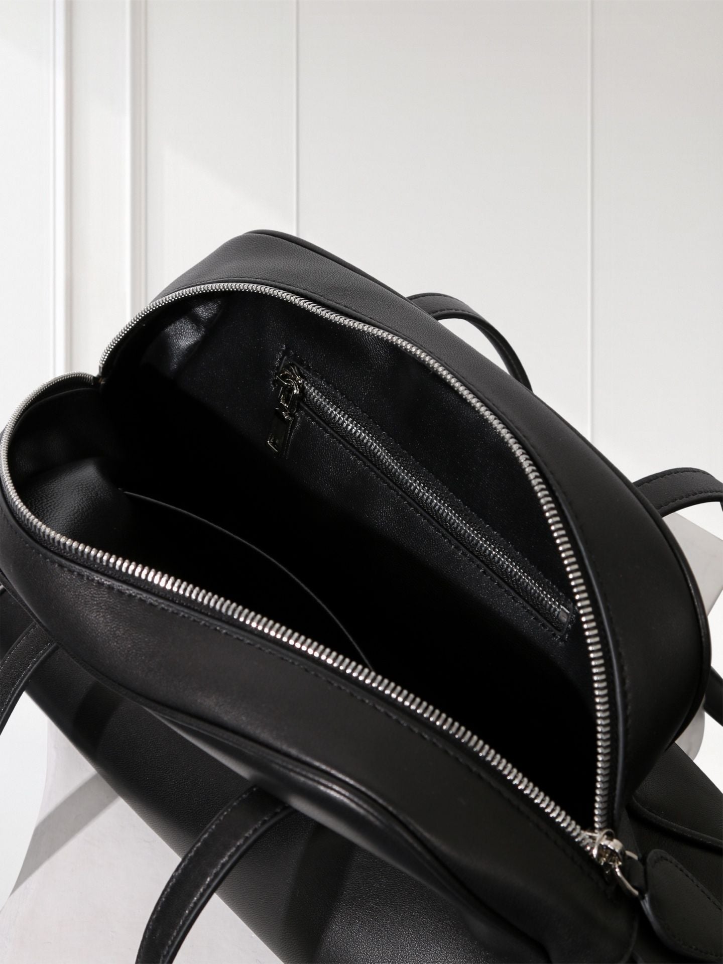 Premium Elegant Bowling-Style Leather Bag