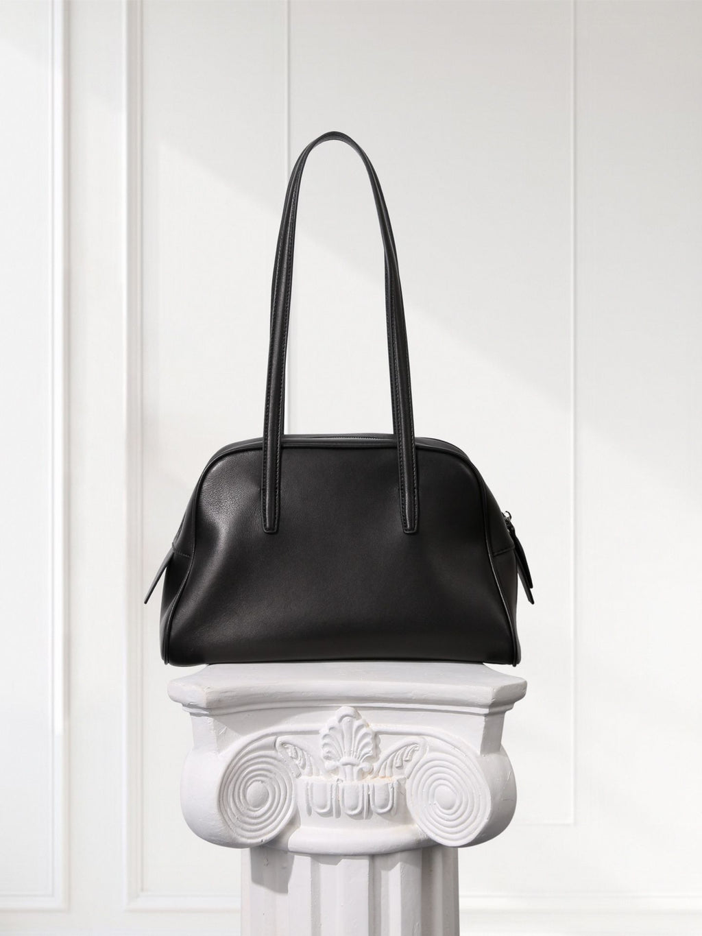 Premium Elegant Bowling-Style Leather Bag