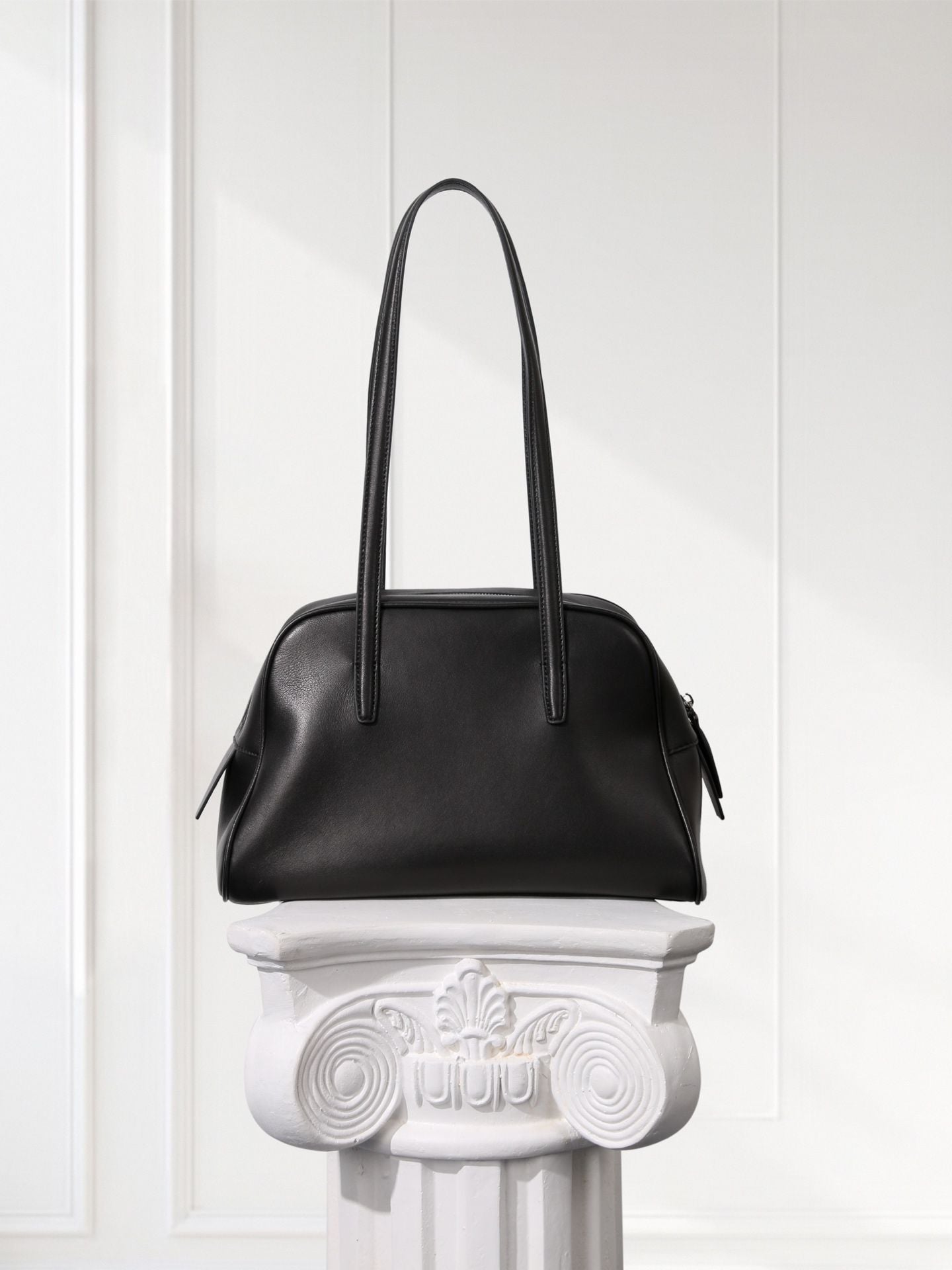 Premium Elegant Bowling-Style Leather Bag