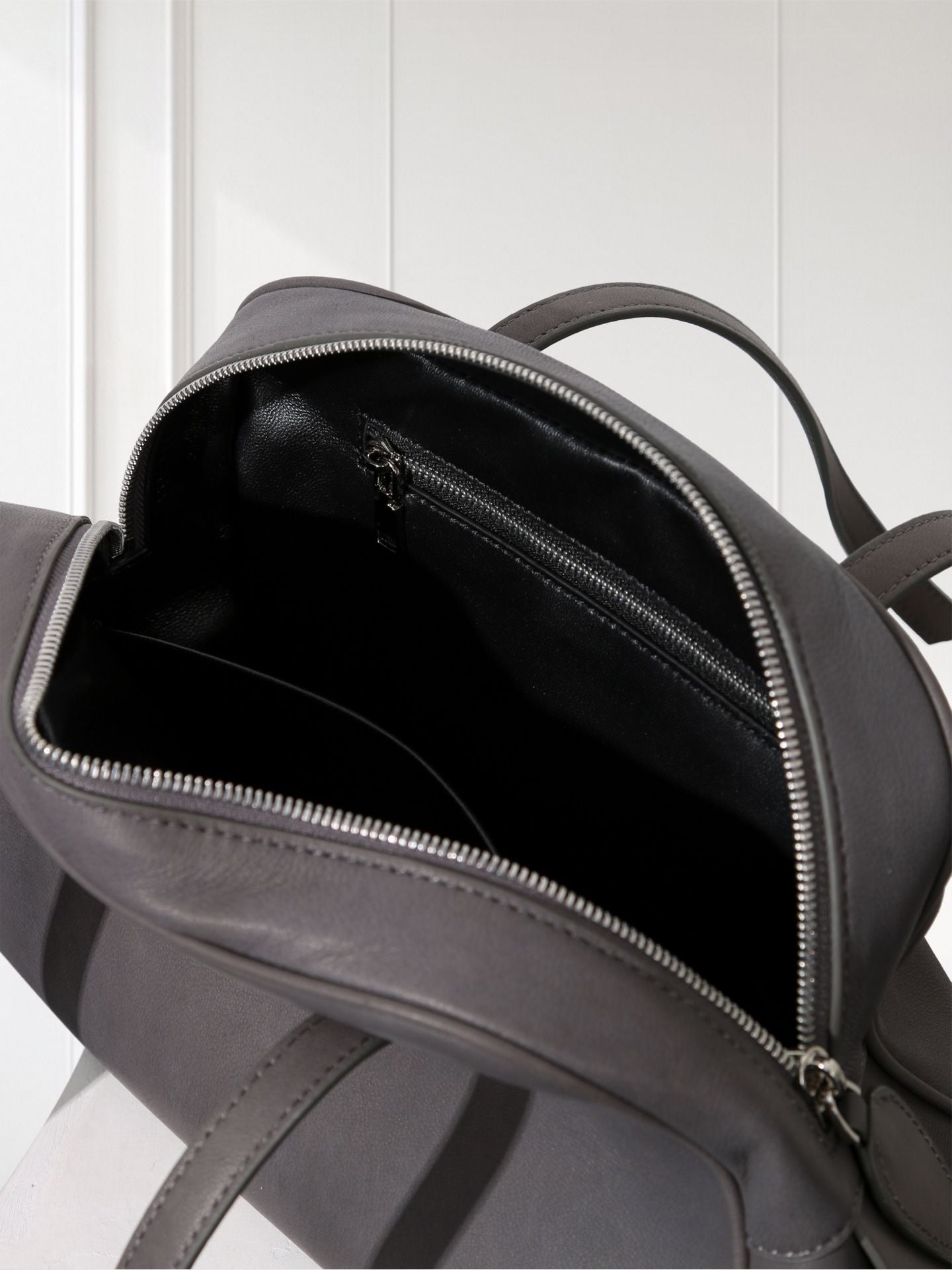 Premium Elegant Bowling-Style Leather Bag