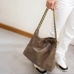 ラムスキンの巾着型ホーボーバッグ - 真鍮と内側のカードホルダー付きハンドメイド、100%ラムスキン