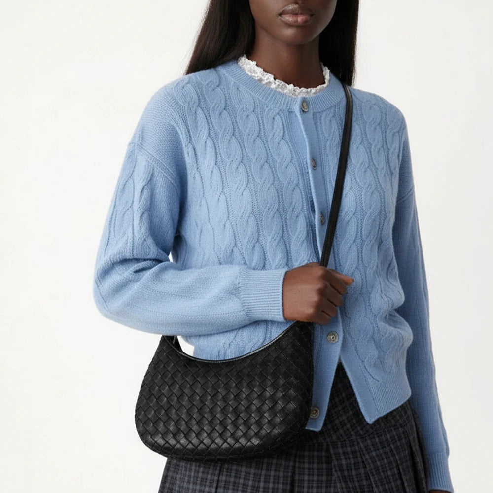 Mini Sling bag in woven carré leather with adjustable strap and zipper closure，black