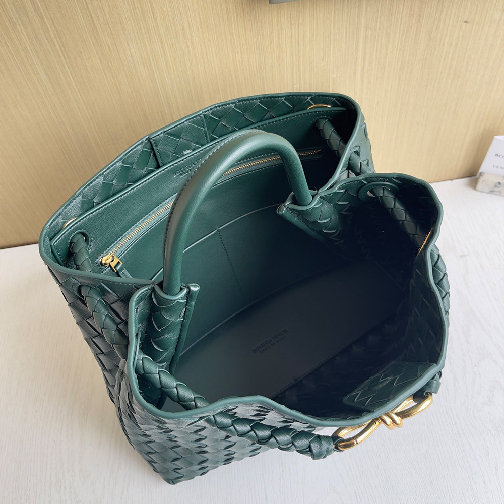 Medium braiding leather shoulder bag ,Dark Green