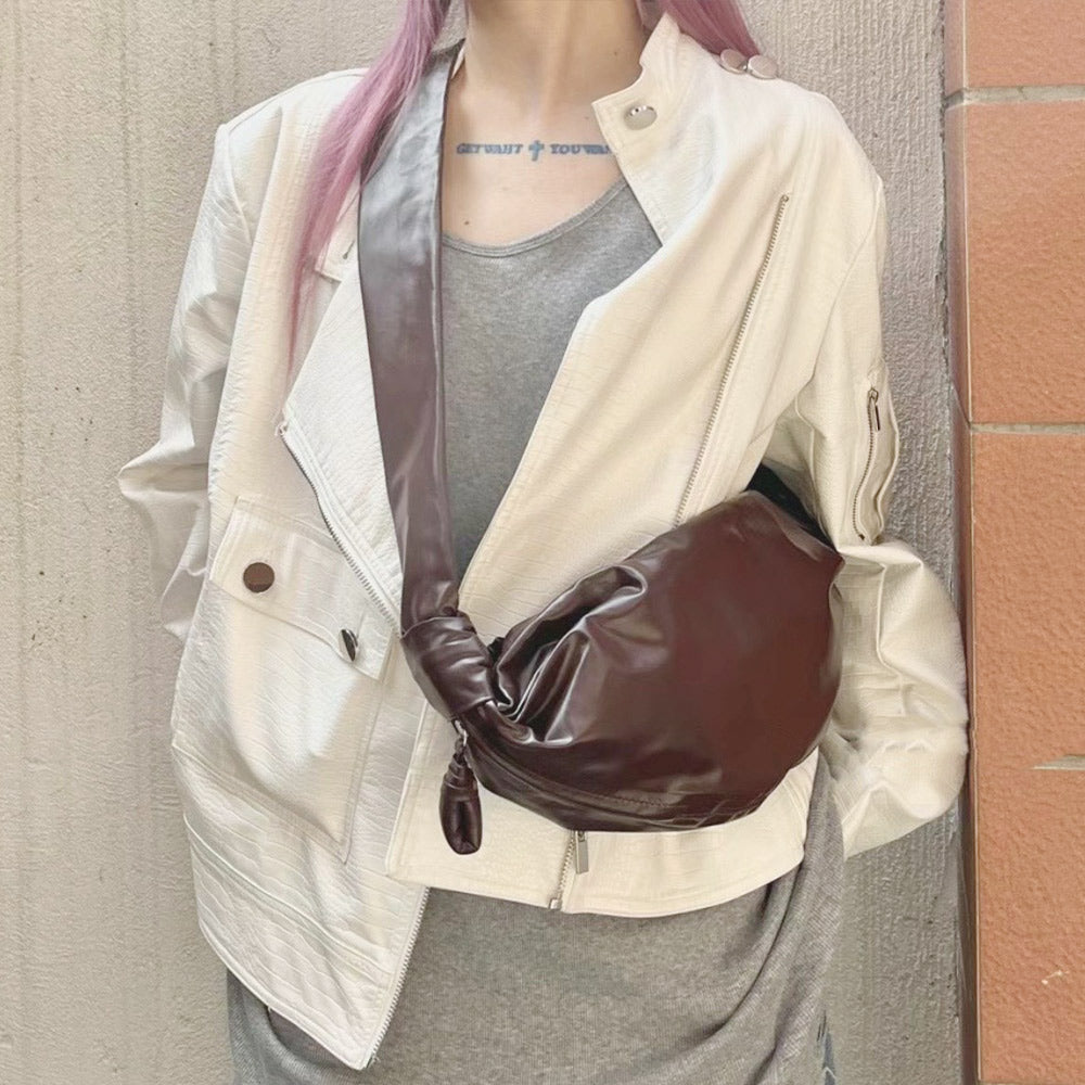 Classy Croissant leather shoulder bag,Medium