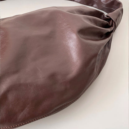 Classy Croissant leather shoulder bag,Medium