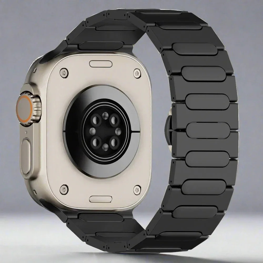 Apple Watch Ultra 2バンド49mmチタンメタルストラップ（隠しバックル付き）Apple Watch Ultra/Series 9/8 45mmバンドに対応