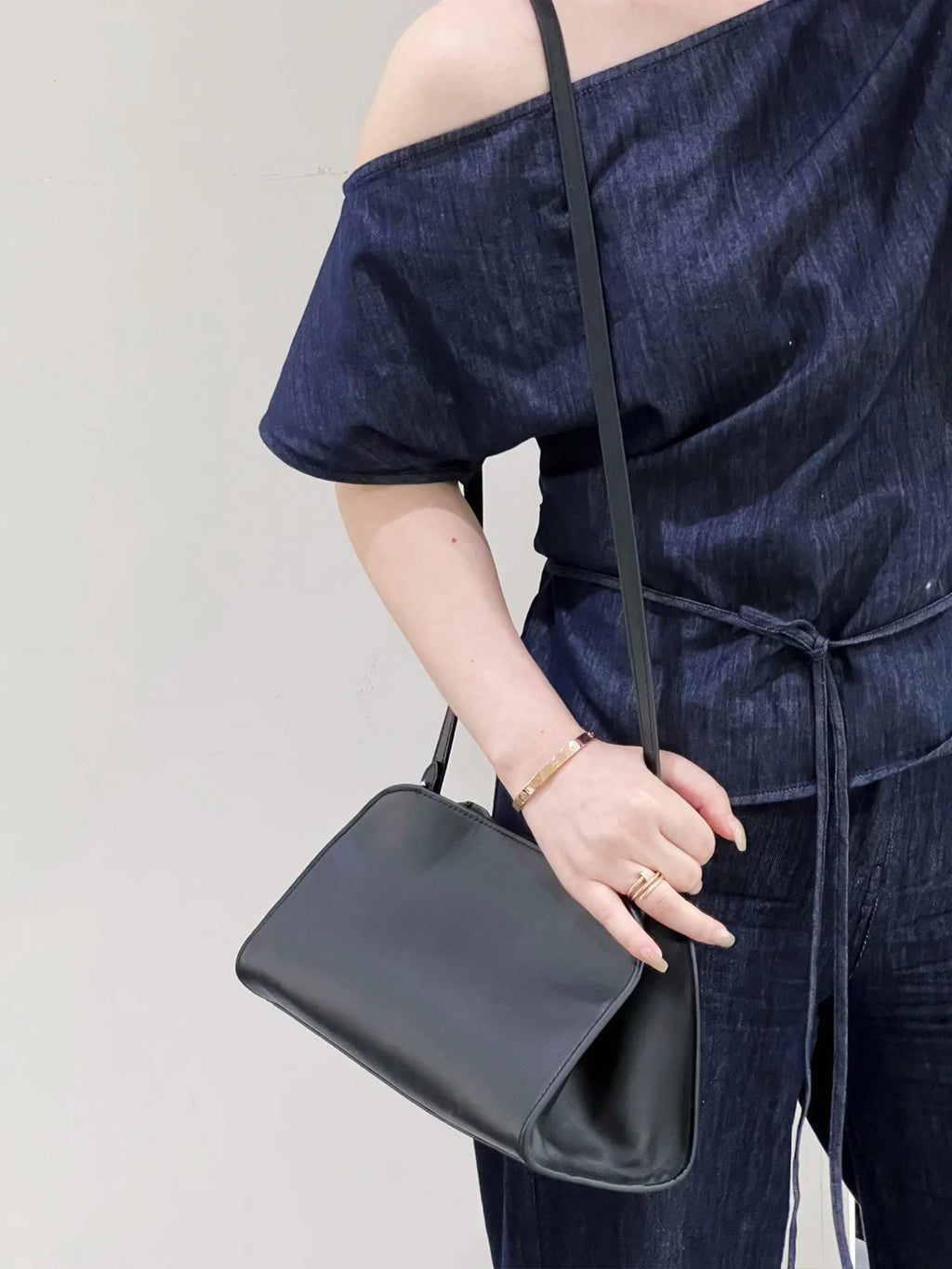 Minimalist Black Calfskin Style Shoulder Bag – Vegan Leather Large Purse for Women