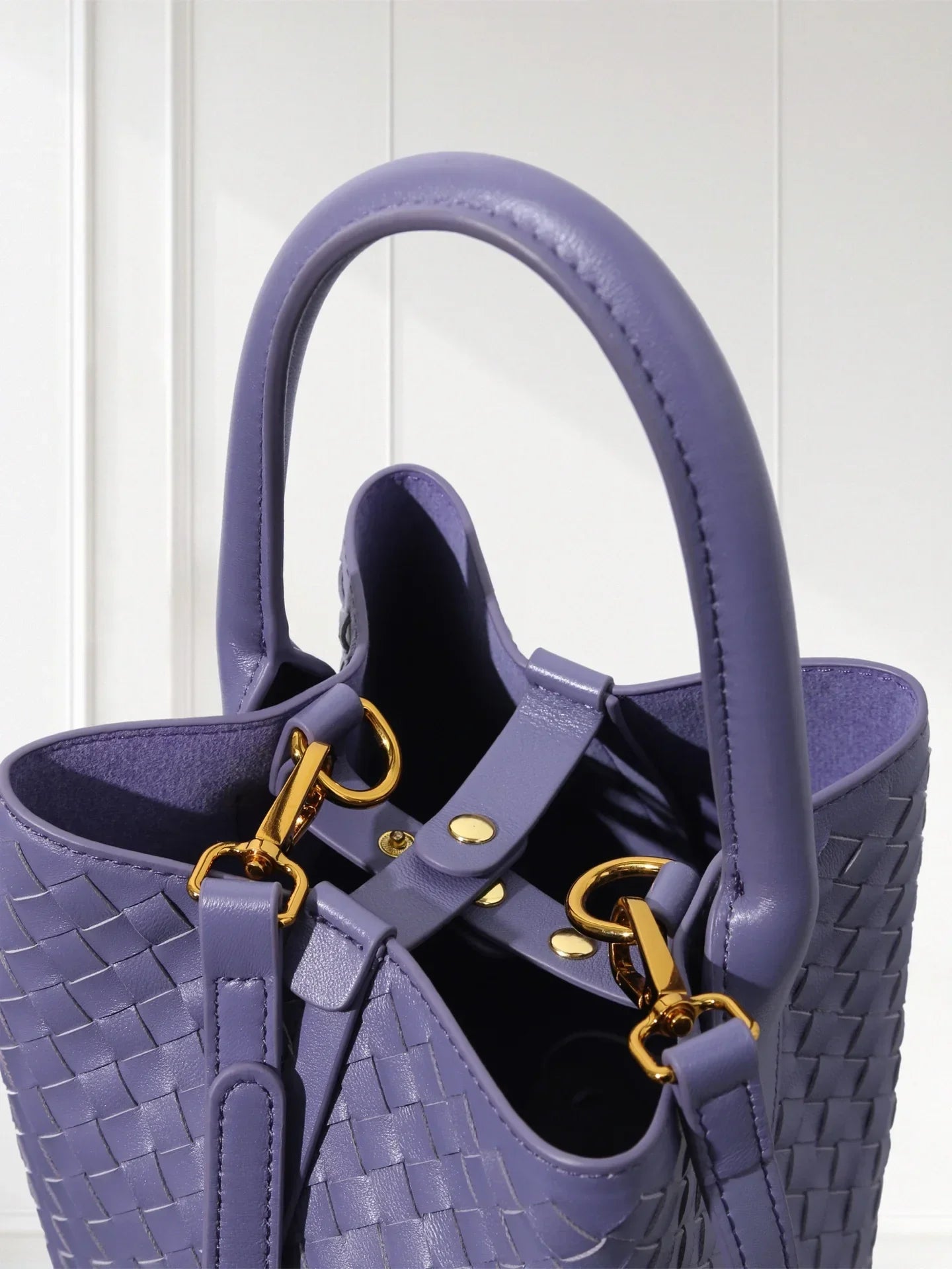 Lambskin Drawstring Shoulder Bag Luxury Tote Purse, purple
