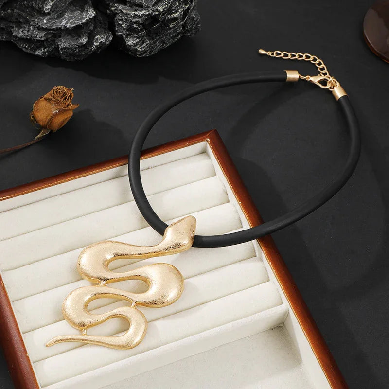 Messika-Inspired Choker Necklace – Minimalist Black Cord Statement Jewelry | Wholesale Jewelry