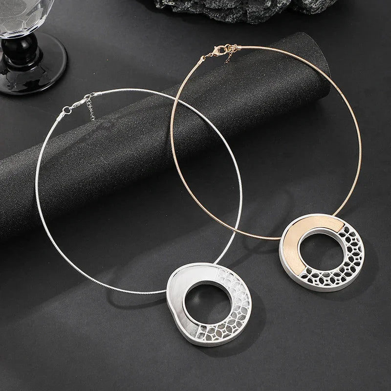 Modern Geometric Hollow Circle Pendant Necklace – Silver Choker Design