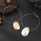 Golden Essence: Modern Oval Choker Necklace