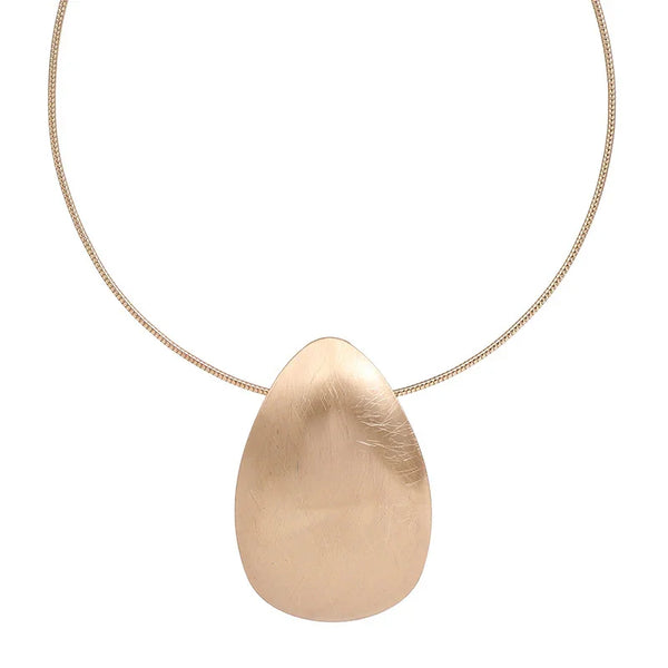 Golden Essence: Modern Oval Choker Necklace