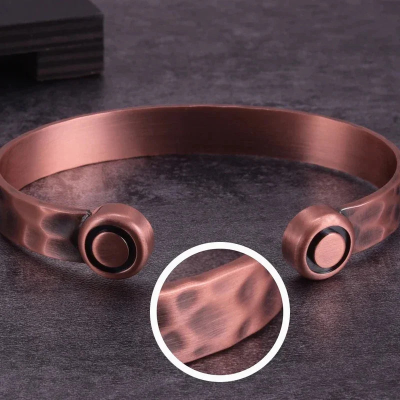 Beautiful Magnetic Copper Bracelet – A Loving Gift for Mom’s Wellness