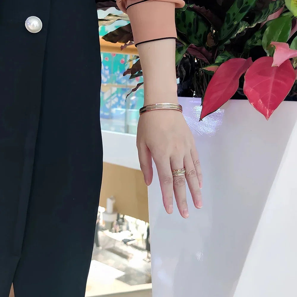 Best Magnetic Copper Bracelet – Stylish & Healing Gift for Mother