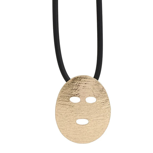 Trendy Gold Choker Necklace Unique Round Pendant