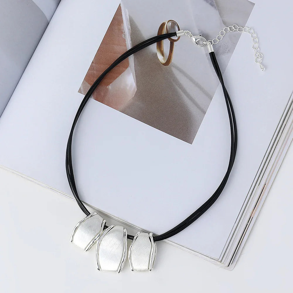 Trend Geometric Necklace Irregular Metal Pendants Necklace for Women - CIVIBUY