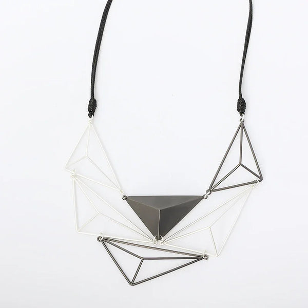 3D Triangular Collar Necklace