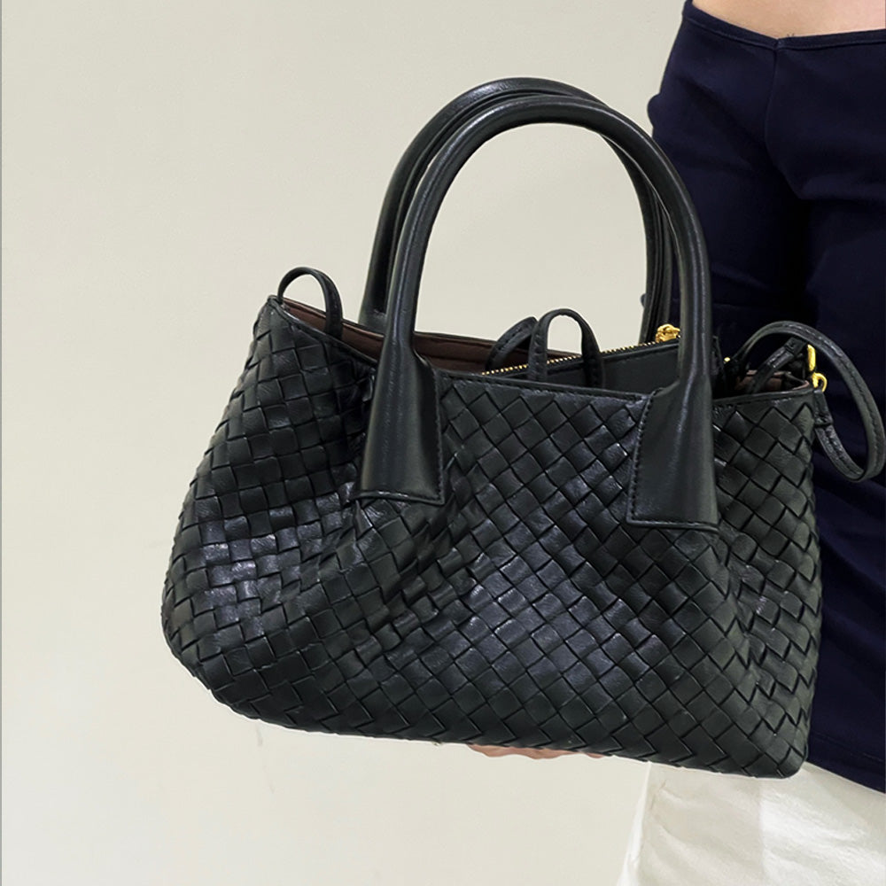 Tote Bag In Intrecciato Silky Calf Leather With Adjustable Detachable Strap