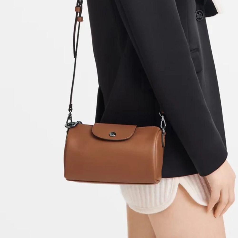 女性用レザー編みバケットバッグ レザー手編みバッグ 女性へのギフト、羊皮