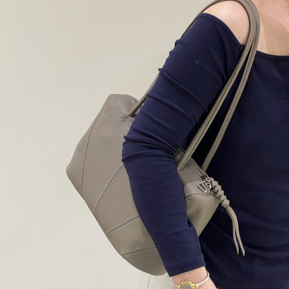 Elegant Soft Cowhide Leather Shoulder Bag with Stylish Design and Comfortable Strap