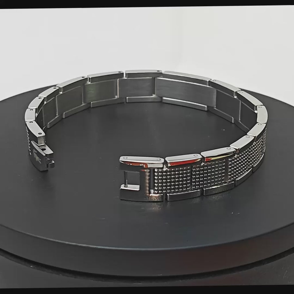 Luxury Men’s Gold Bracelet – Perfect Statement Piece for Any Occasion