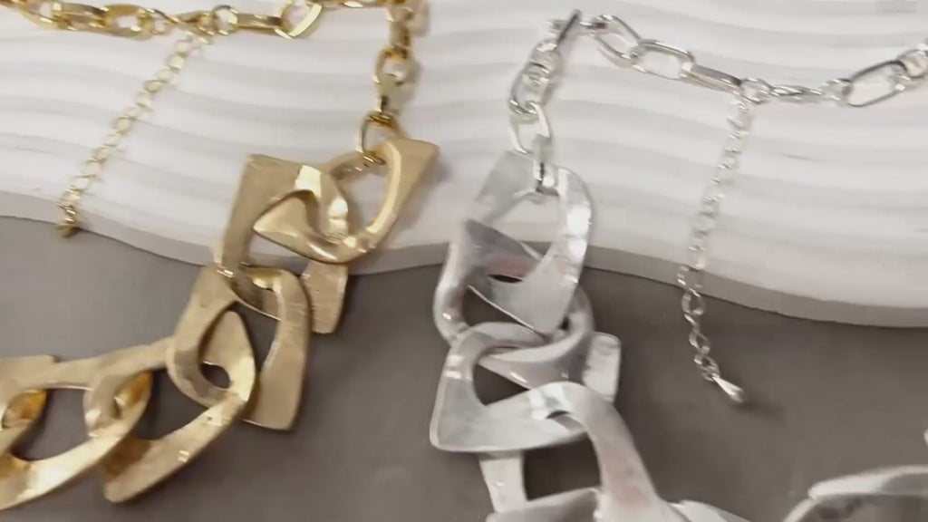 Chunky Gold Chain Necklace – Geometric Statement Collar Choker Jewelry for Women