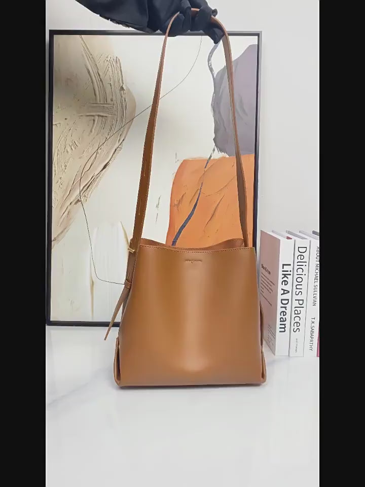 レディース レザー ショルダーバッグ レディ かわいい 本革 バッグ【ブラック】