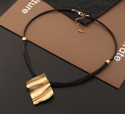 Crafts the Square Pendant Necklace chunky necklace for women【wholesale】 - CIVIBUY