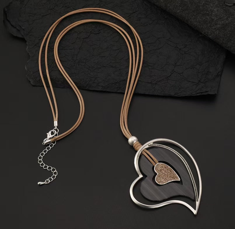 Silver-Plated sweat Heart Pendant Necklace chunky necklace for women【wholesale】 - CIVIBUY